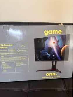 Gaming monitor with Xbox keyboard and mouse