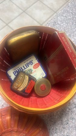 Vintage Lot: Coty Art Deco Compact, Match Safe & Antique Pocket Tins