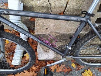 GARY FISHER.  HOO KOO E KOO 15.5 MOUNTAIN BIKE. 