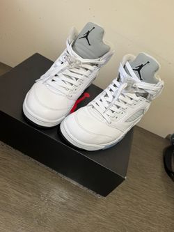 Air Jordan 5 White Sneakers with Box. Size 8 1/2 pick up in Inglewood.