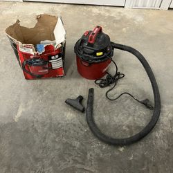 Craftman 2.5 Wet And Dray Vac 