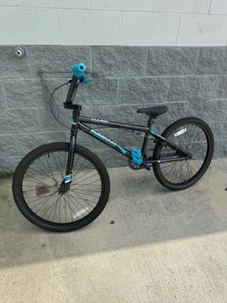 Haro Shredder Pro BMX BIKE