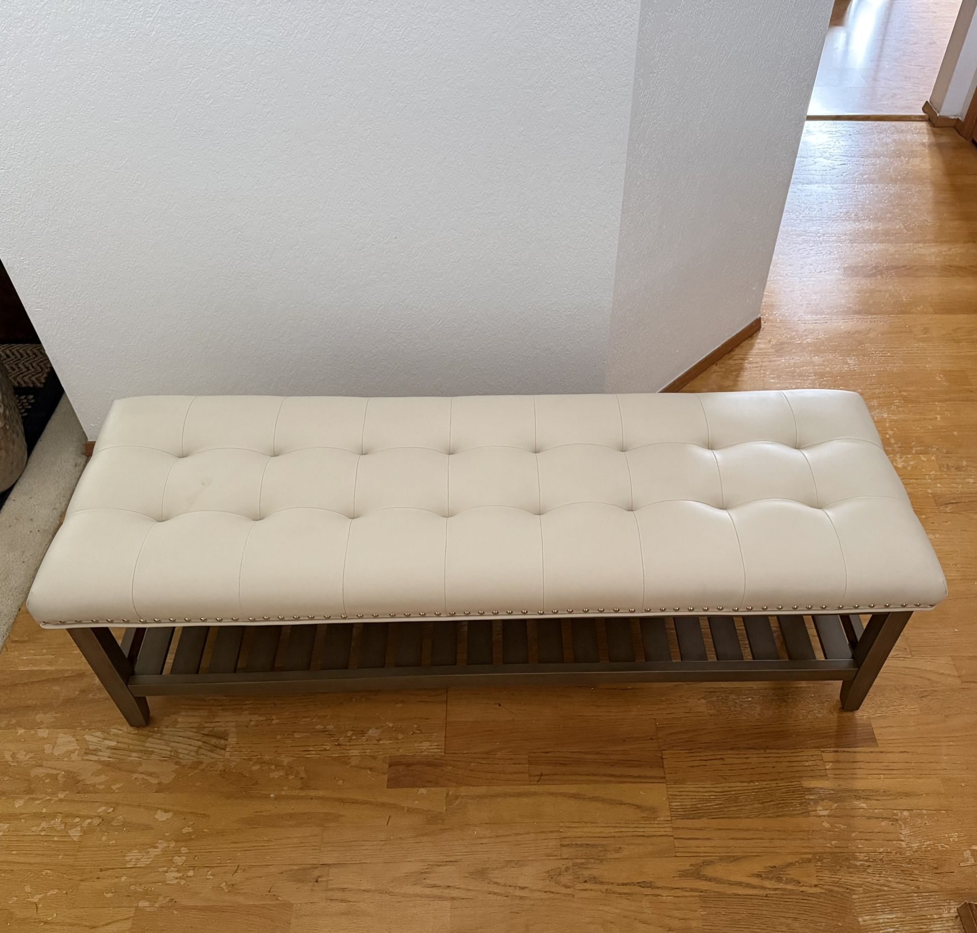 Cream bench With Shoes storage