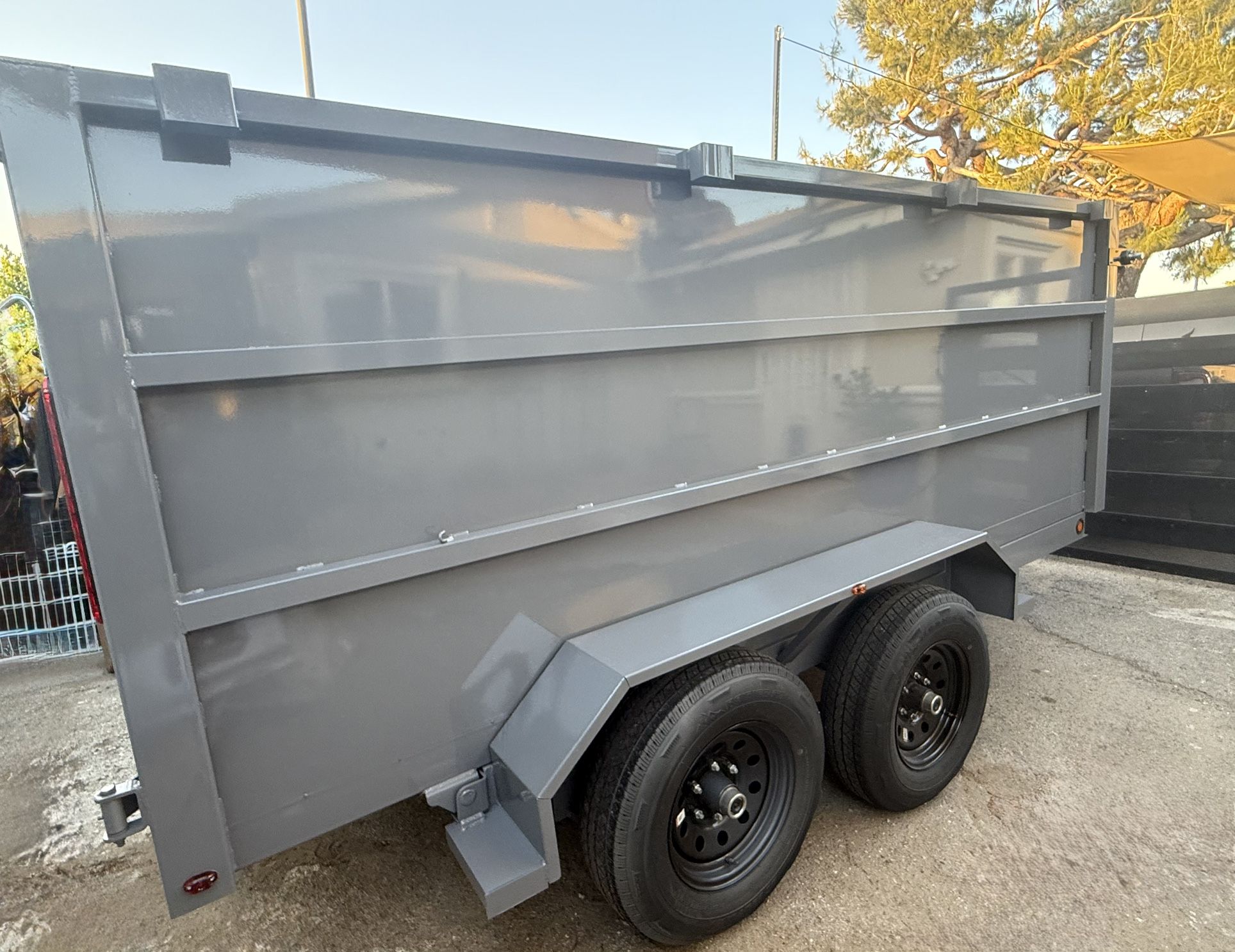 Hydraulic Dump Trailer