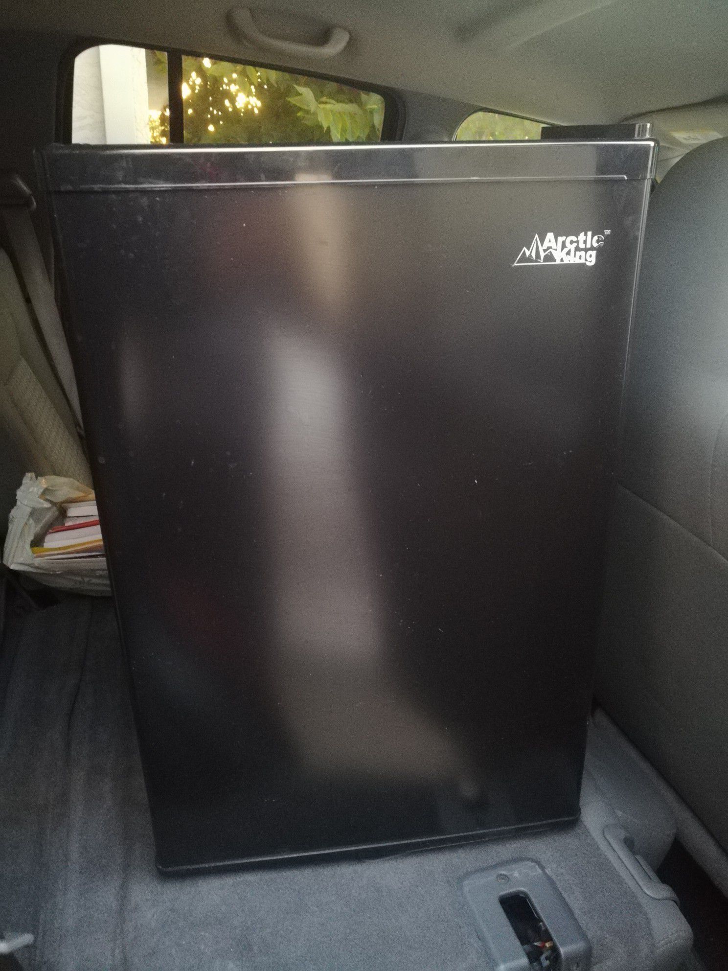 Refrigerator mini fridge
