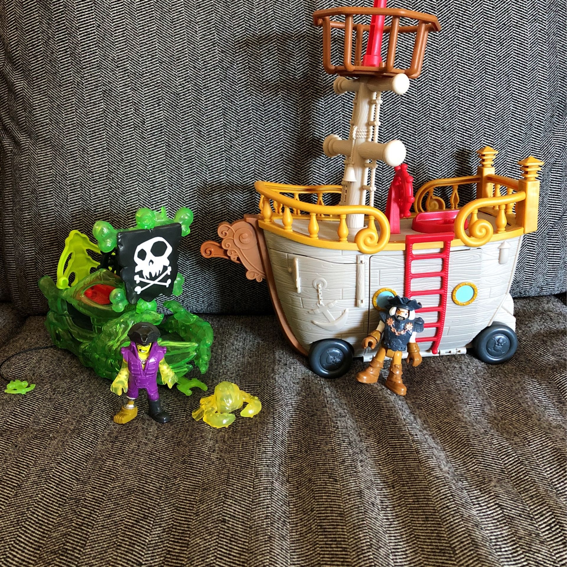 Imaginex Pirate Ship Collection