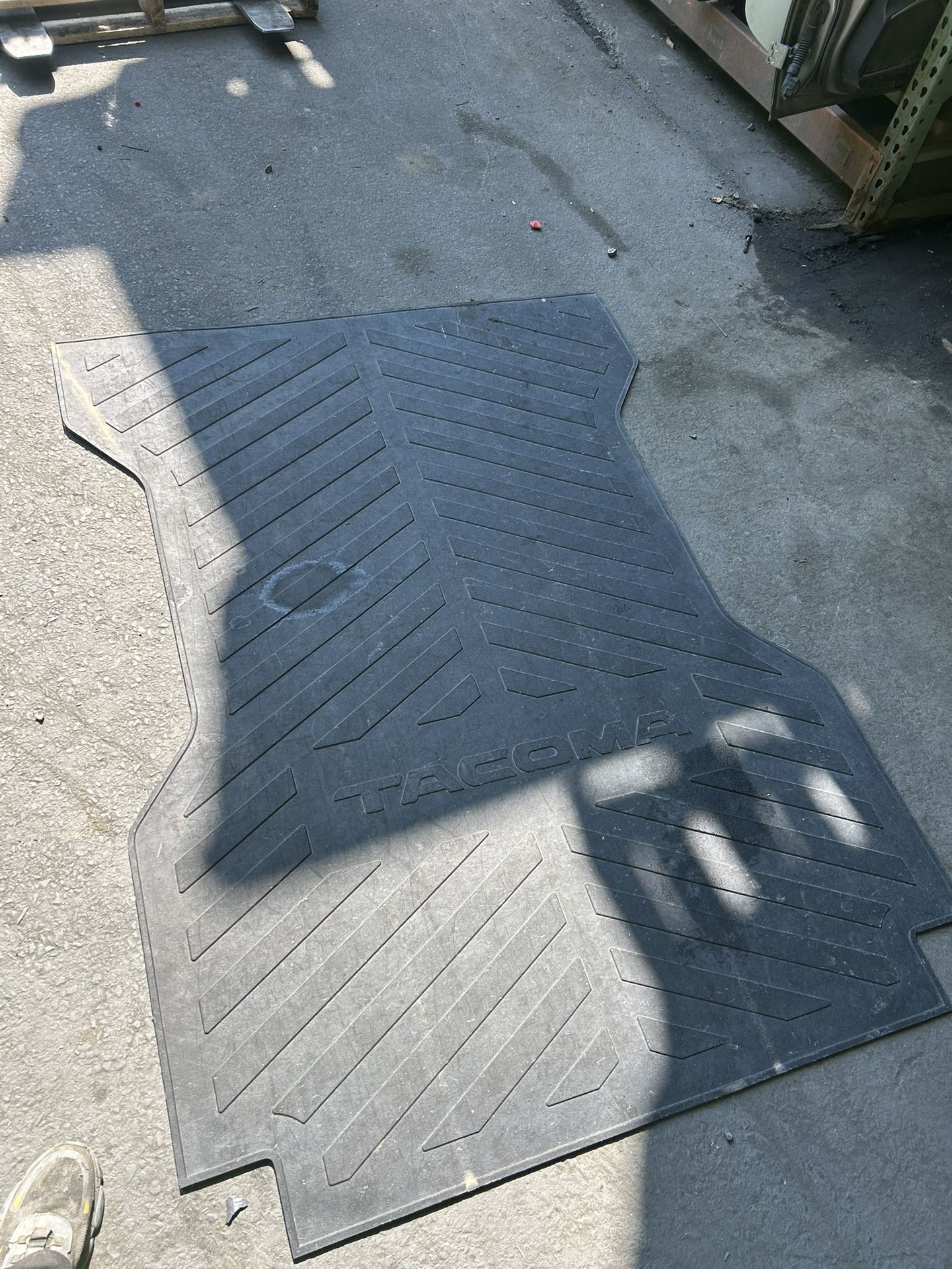 Rubber bed mat for Tacoma