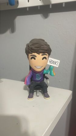 karl jacobs youtooz figure