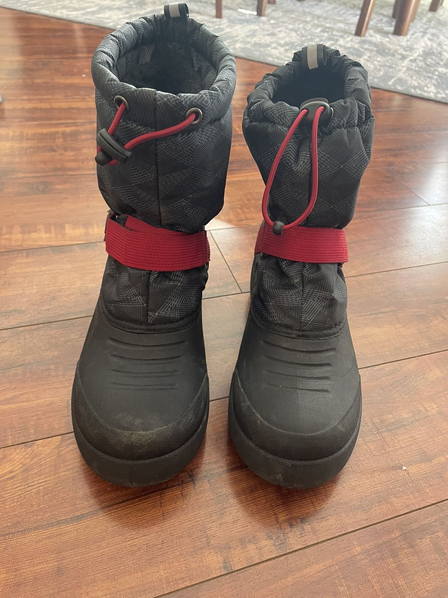 Snow Boots- Size 7 Big Kid/Mens
