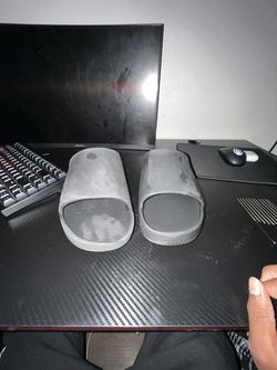 Nike slides