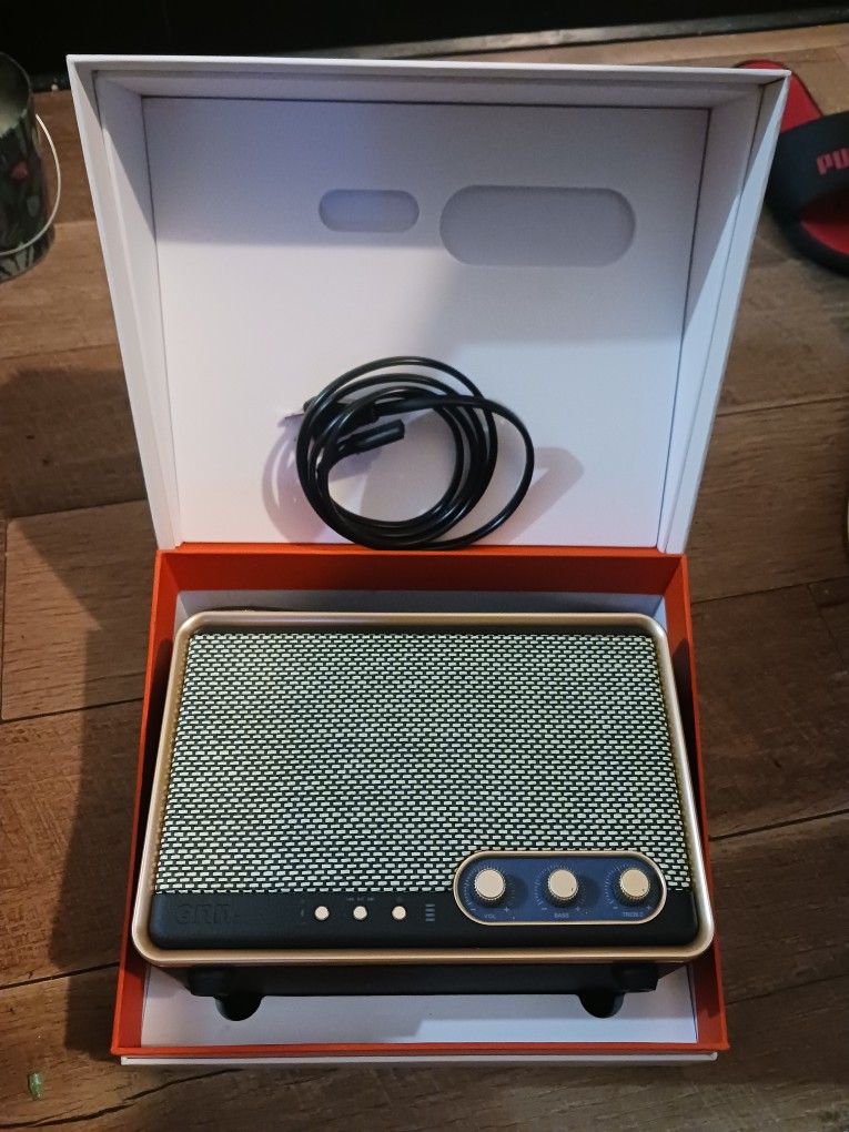 Bluetooth Speaker Brad New