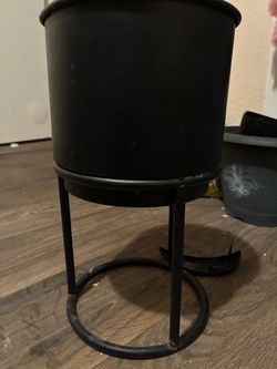 Flower pot stand