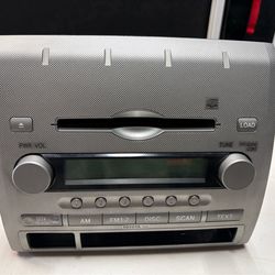2006 Tacoma Radio 6 CD Changer
