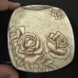 Beautiful Set of 6 covered mugs. 