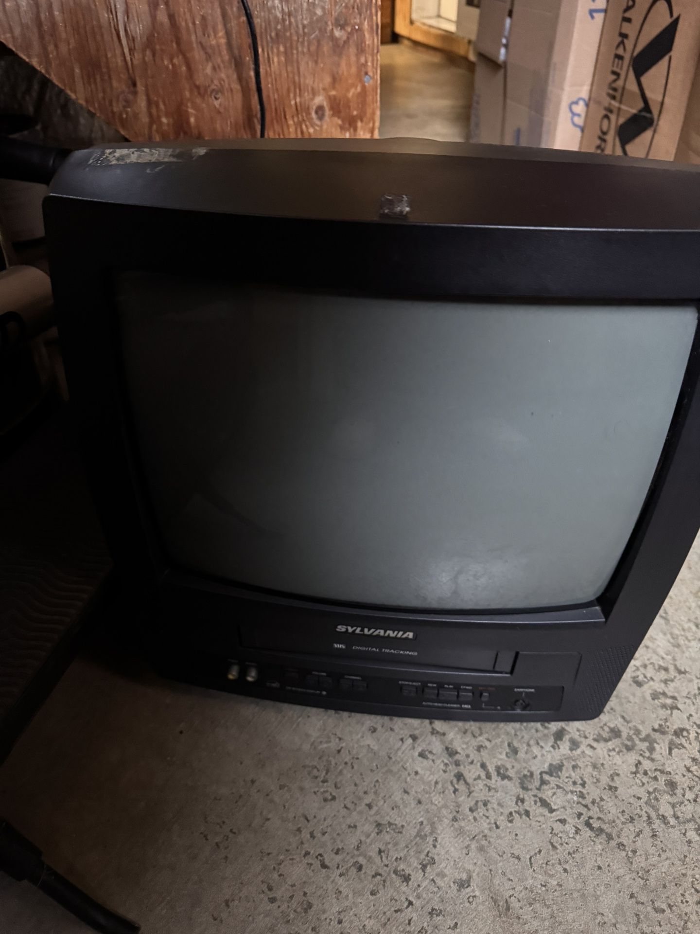 Sylvania 13” Combo Tv For Gaming