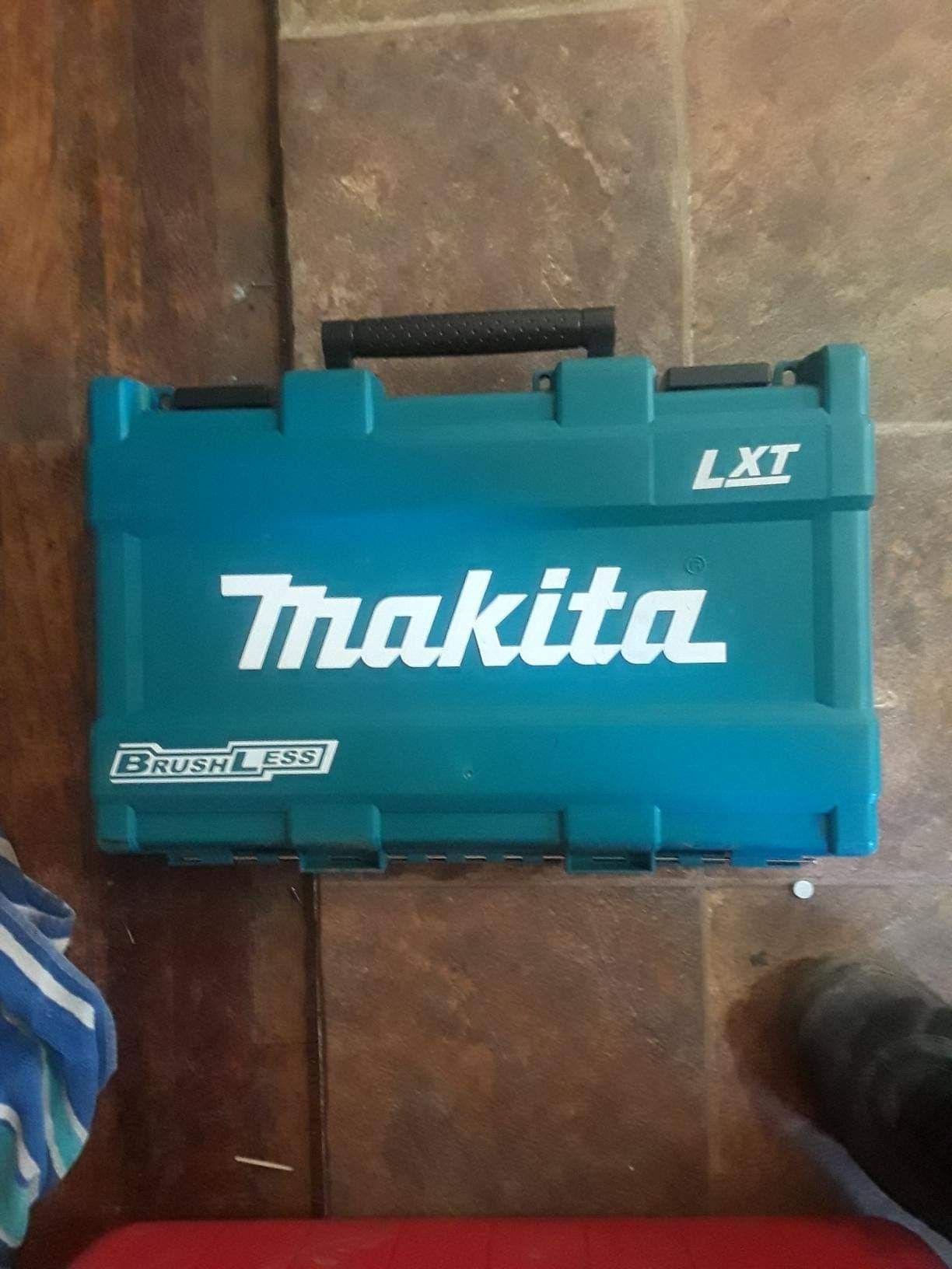 Makita brushless drill set Ltx