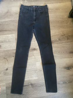 Women’s Hollister jeans
