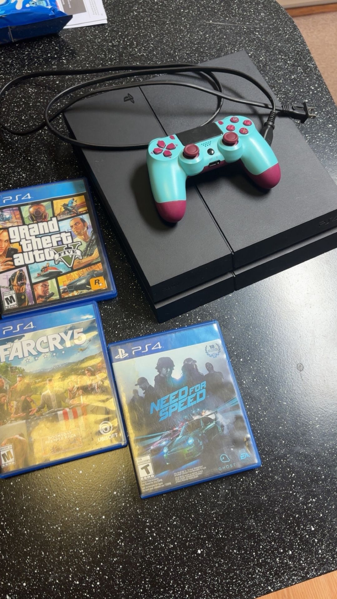 PS4 Black Model Bundle with games and controller