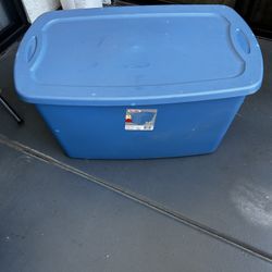 Sterilite Blue 30 Gal Storage Bin