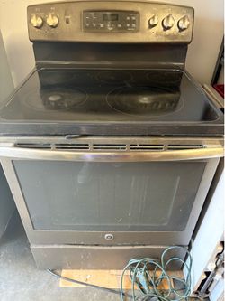 He stove / oven works just one burner out