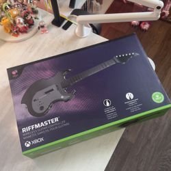 PDP RIFFMASTER Wireless Guitar Controller for Xbox Series X|S, Xbox One, Windows 10/11 PC