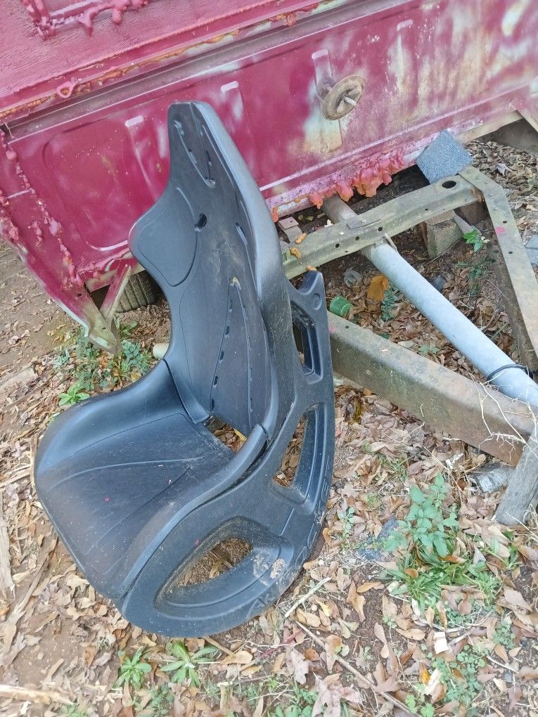 Aka Rocker Gaming Chair