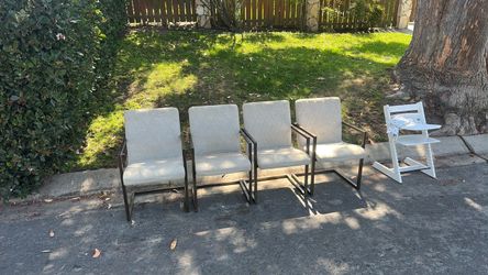 Free dining room chairs