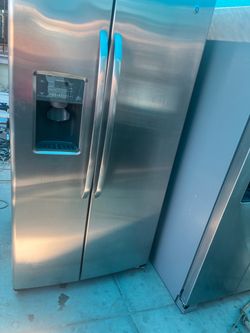 Ge refrigerator is still still working. Good condition.