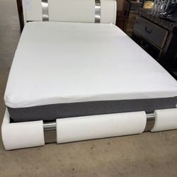 Queen Size Bed And Mattress 