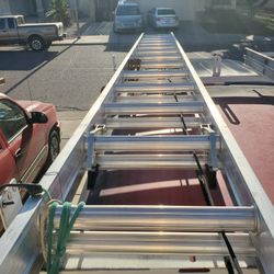 28ft Aluminum Ladder