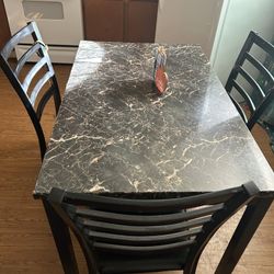 Dinning Table With 3 Chairs 