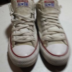 Womens converse All Star . Size 7. Color white 