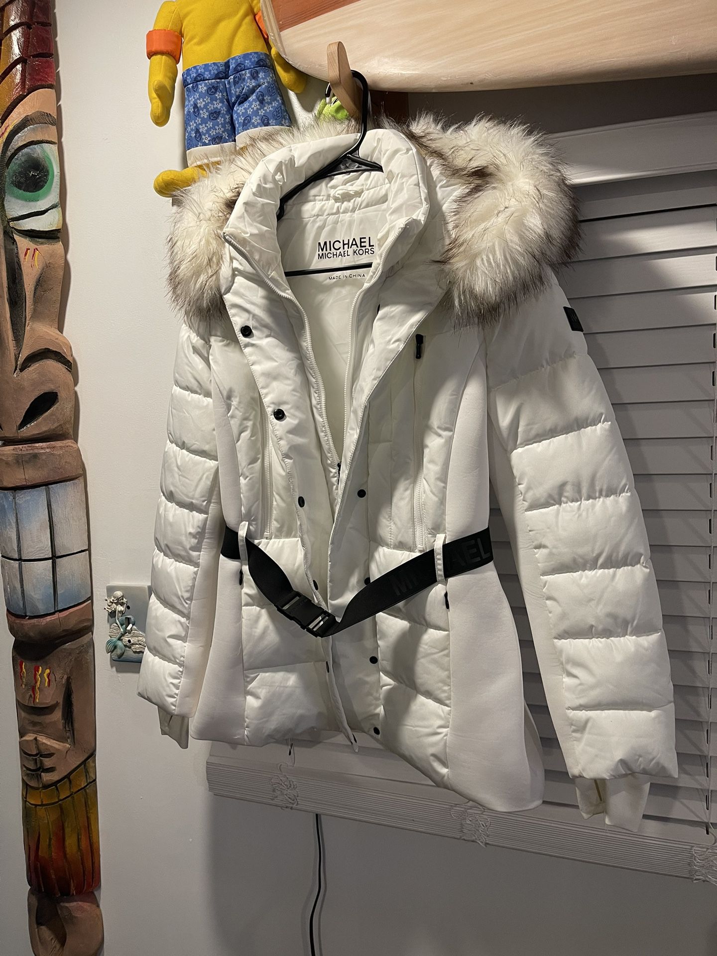 Michael Kors, Women’s Jacket, White Polar Parka Size L Excellent Condition 