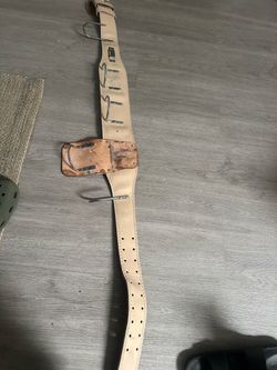 Concrete finisher tool belt