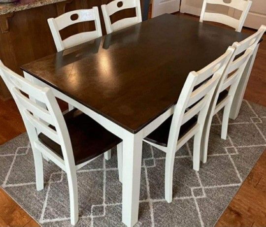 Woodanville Cream Woodanville Dining Set Woodanville Cream/Brown