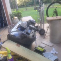 Alpine typeR 10" Subwoofers And Amplifer