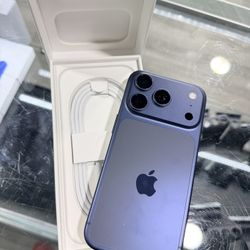 NEW UNLOCKED iPhone 17 Pro 256GB $1099 or $60 Down!