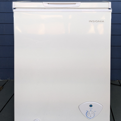 Insignia 3.5 Sq. Ft. Chest Freezer