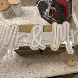 Mr & Mrs Neon Sign 