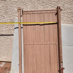 Metal Gate 