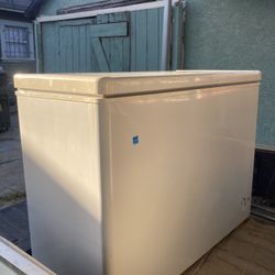 Freezer box