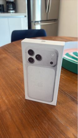 iPhone 17 Pro Max Carrier Unlocked