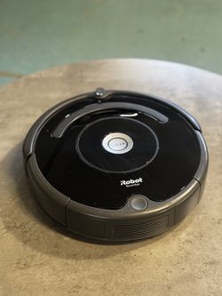 iRobot Roomba 675 Robot Vacuum + Charging Dock
