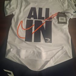 Nike shirt and shorts sets size 6-8boys