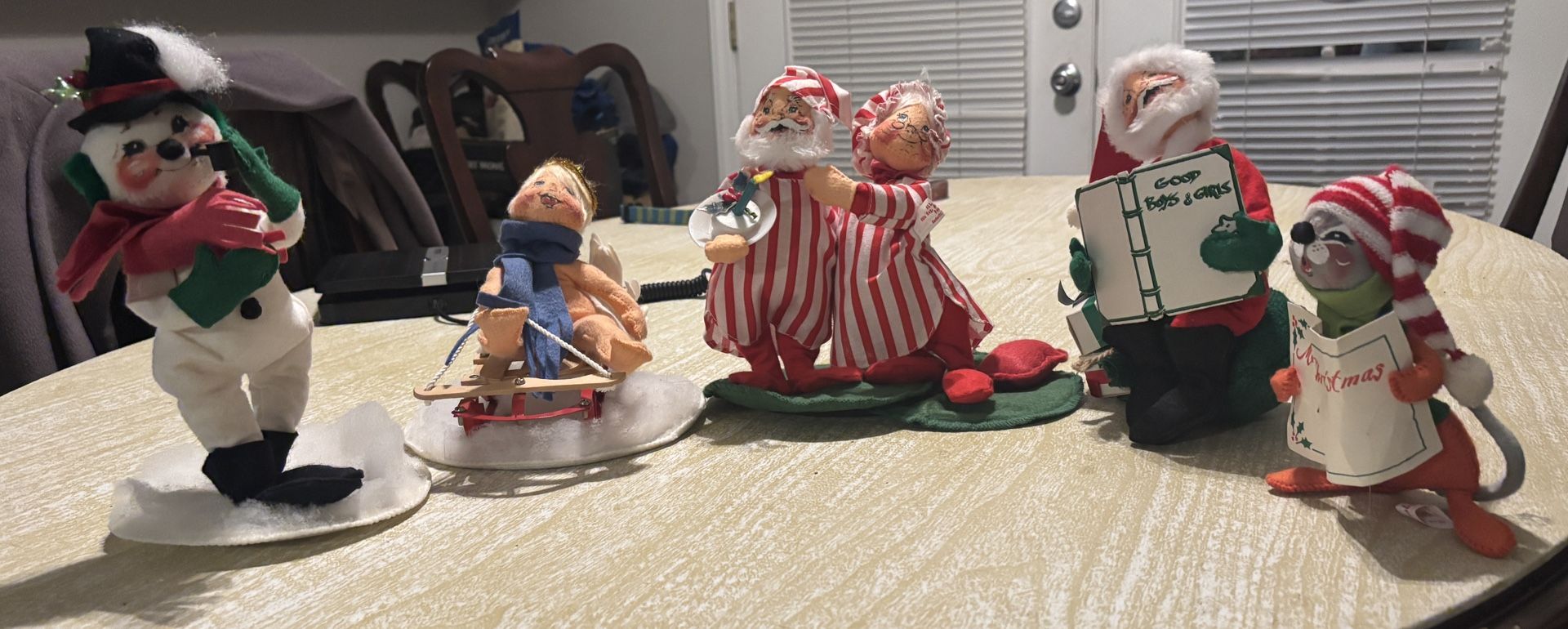 Lot Of 5 Annalee Mobilitee Christmas Dolls. Santa, Frosty, Mrs. Clause, Mouse