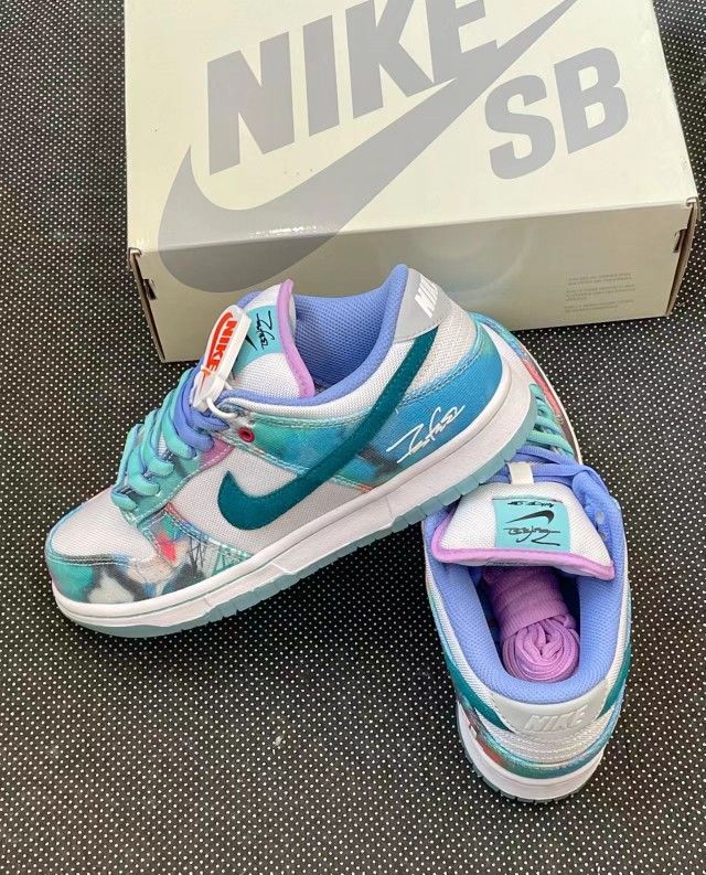 Futura Laboratories x Nike Dunk SB Low Top Cricket Shoes Men's White Blue