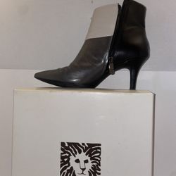 Elegant Women's Black, cream, and silver 2.5inch Heel Ankle Boot w/ Side Zipper