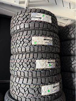 33x12.50r17 Toyo tires nuevas con 65,000 millas de garantía las 4