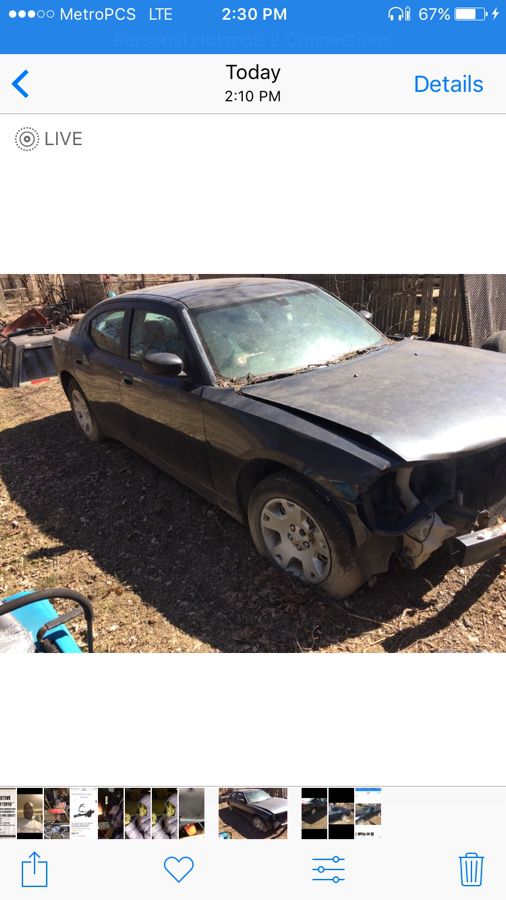 2008 Dodge Charger ( FRONT END DAMAGE ) ( GOOD MOTOR AND TRANS ) ( AS - IS NO TITLE PARTS CAR ONLY NO TITLE PARTS CAR ONLY)