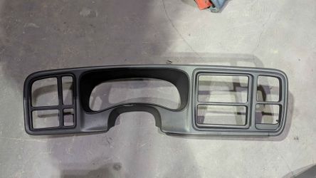 GMT800 Double Din Dash Bezel 99-06 Tahoe Yukon suburban sierra Silverado